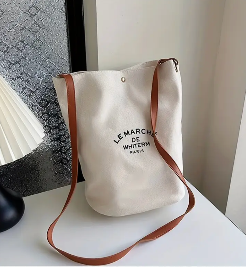 ロゴ肩掛けトート